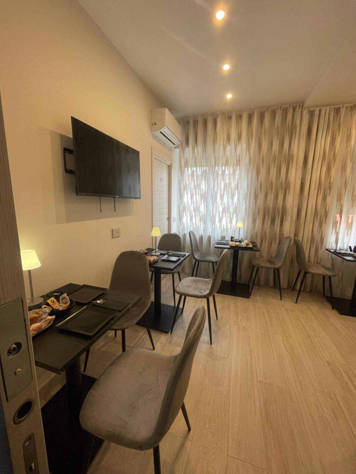 Ro&Ro Napoli Luxury Rooms Nápoles Exterior foto