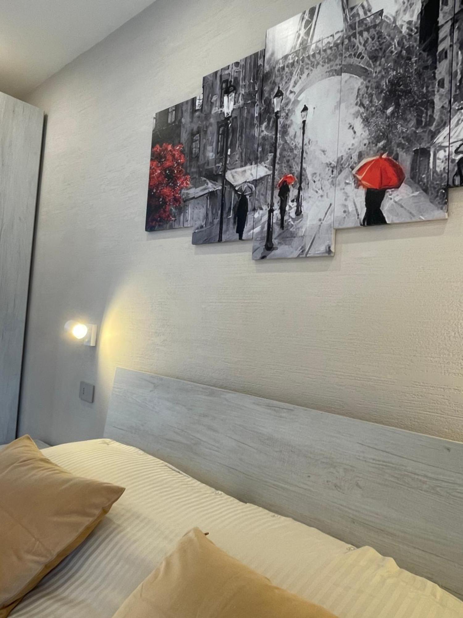 Ro&Ro Napoli Luxury Rooms Nápoles Exterior foto